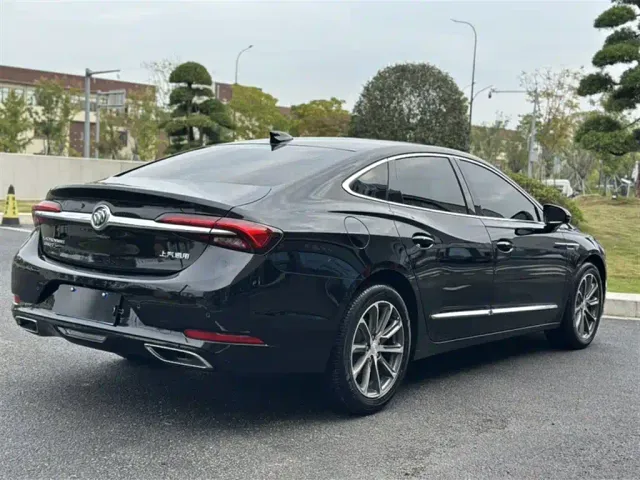 Buick LaCrosse — Фото автомобиля 11