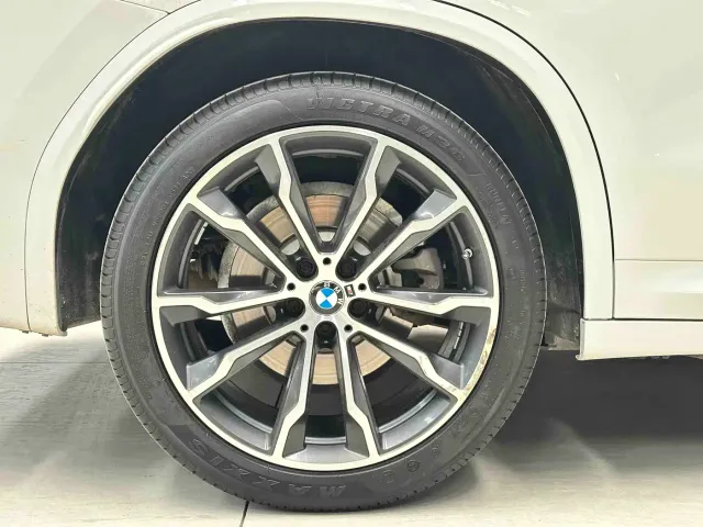 BMW X3 — Фото автомобиля 12