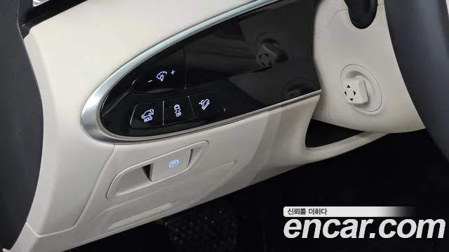 Genesis GV70 — Фото автомобиля 20