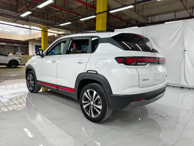 Changan CS35 Plus — Фото автомобиля 8