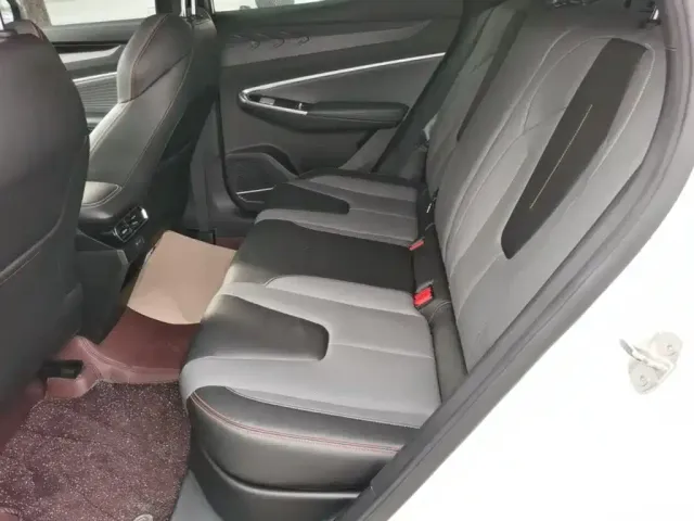 Geely Boyue 2023 Boyue COOL 1.5TD Smart Connection Edition — Фото автомобиля 16