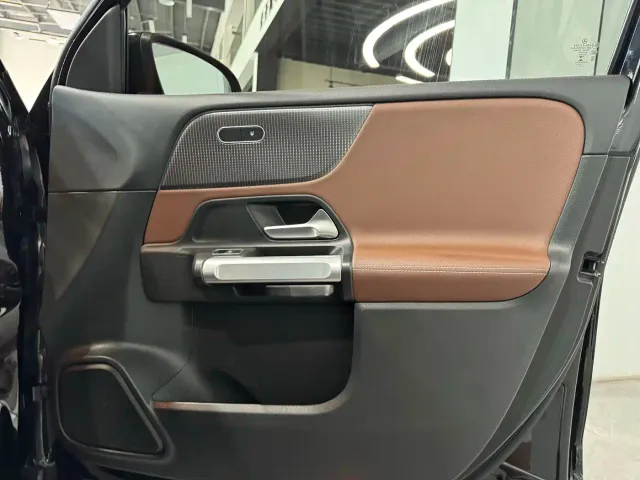 Mercedes-Benz GLB-Class — Фото автомобиля 10