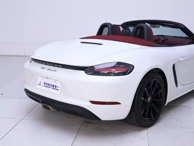 Porsche 718 — Фото автомобиля 8