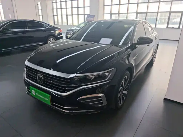 Фотография автомобиля — Volkswagen Passat