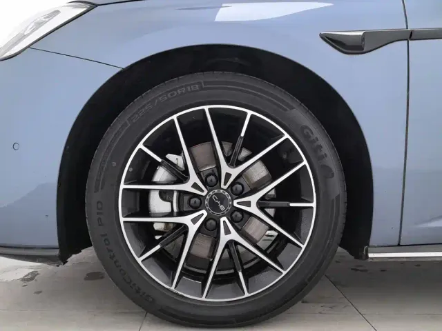 BYD Seal 07 DM-i — Фото автомобиля 17