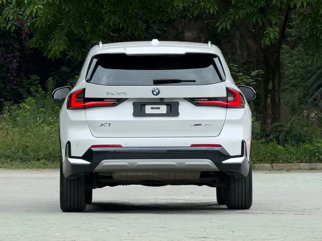BMW X1 — Фото автомобиля 4