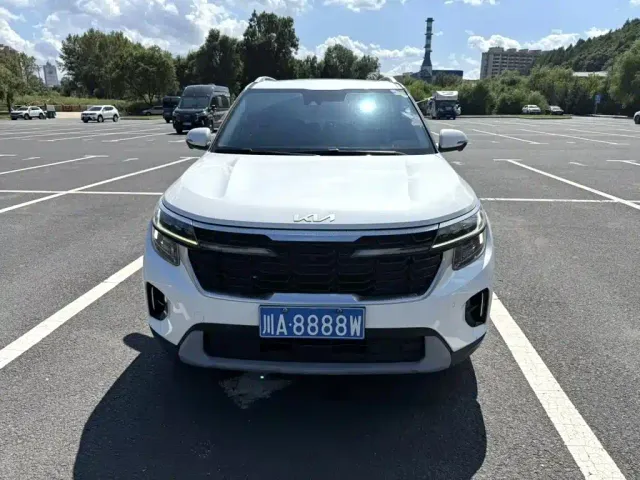 Kia Seltos — Фото автомобиля 2
