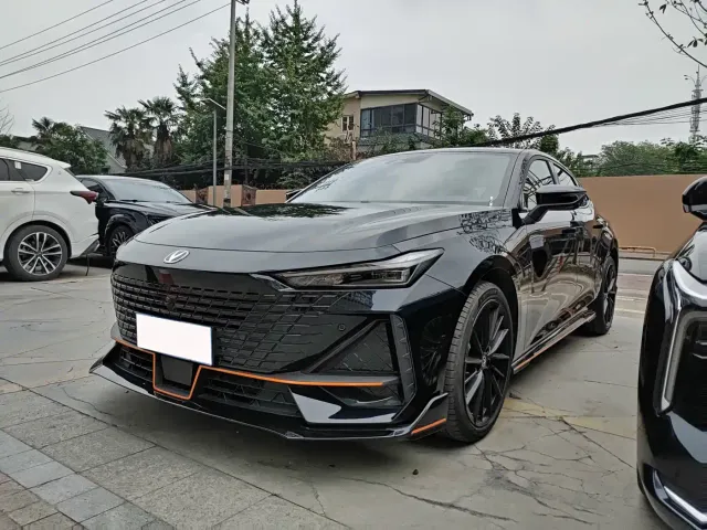 Фотография автомобиля — Changan UNI-V
