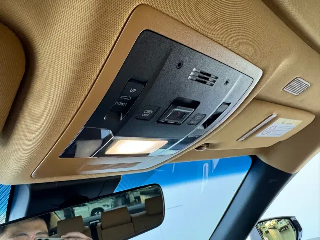 Lexus ES — Фото автомобиля 11