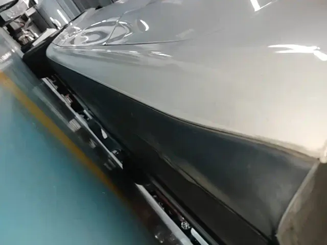 Tesla Model 3 — Фото автомобиля 21