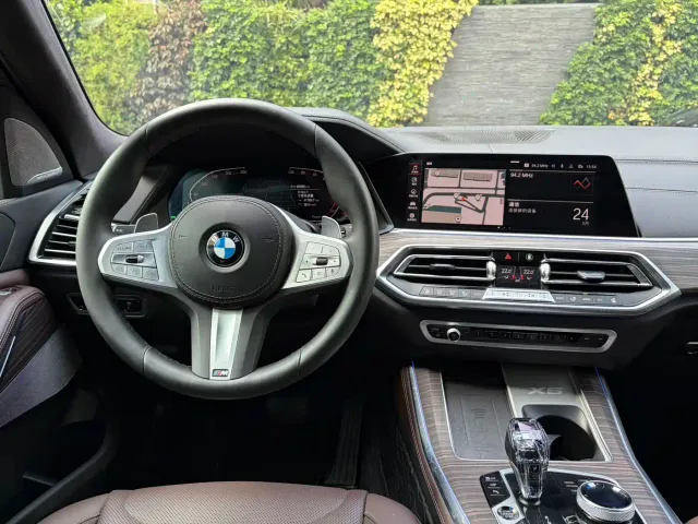 BMW BMW X5 2022 Model xDrive 40Li M Sport Package — Фото автомобиля 13