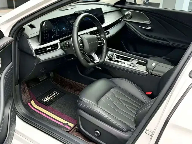 Chery Arrizo 8 — Фото автомобиля 5