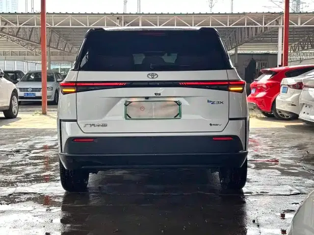Toyota BoZhi 3X — Фото автомобиля 5