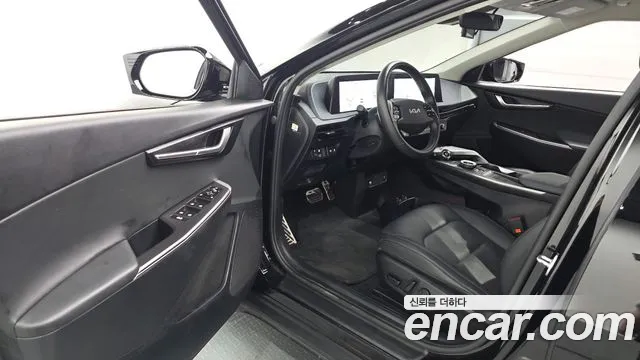 Kia EV6 — Фото автомобиля 15