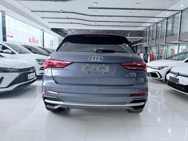 Audi Q3 — Фото автомобиля 9