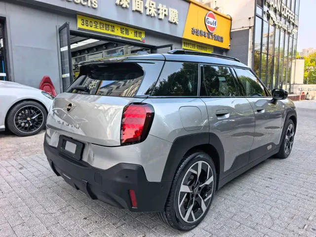 MINI Electric ACEMAN — Фото автомобиля 7