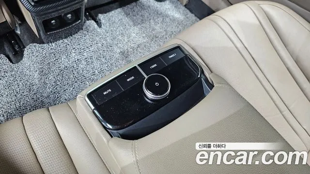 Kia K8 K8 Hybrid — Фото автомобиля 17