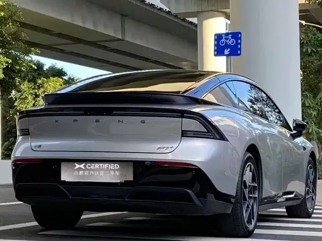 Xpeng P7+ — Фото автомобиля 7