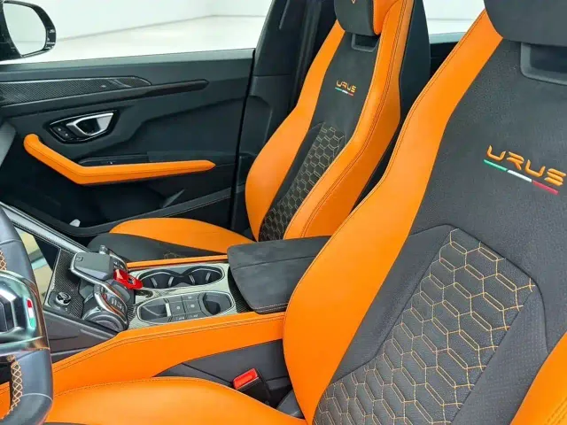 Lamborghini Urus — Фото автомобиля 8