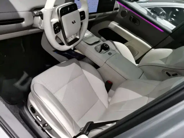Li Auto i6 — Фото автомобиля 14