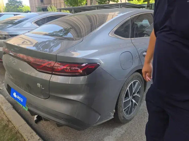 BYD Qin L — Фото автомобиля 3