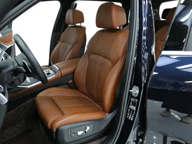 BMW X7 — Фото автомобиля 7