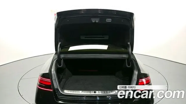 Genesis G90 Бензин 3.5 турбо AWD — Фото автомобиля 29
