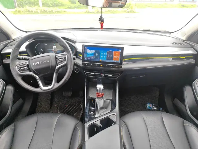 Roewe i5 — Фото автомобиля 8
