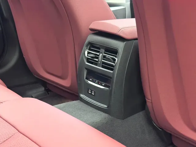 BMW i3 — Фото автомобиля 22