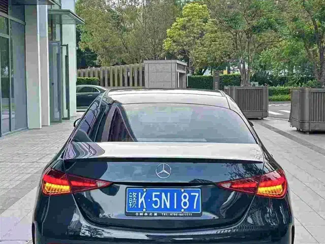 Mercedes-Benz C-Class — Фото автомобиля 4