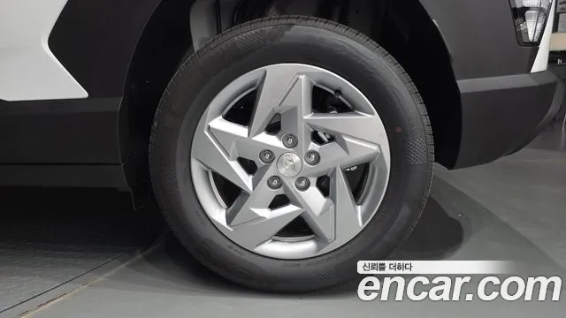 Hyundai Kona SX2 — Фото автомобиля 6