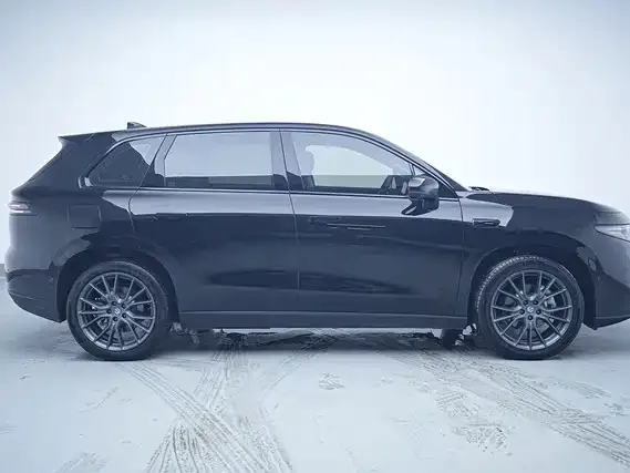 Leapmotor C10 — Фото автомобиля 3