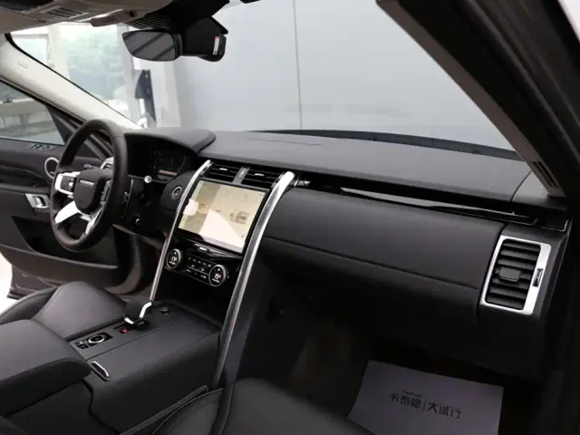 Land Rover Discovery 2024 Model 300PS S — Фото автомобиля 22