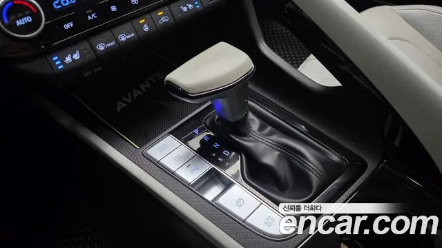 Hyundai Avante CN7 — Фото автомобиля 9