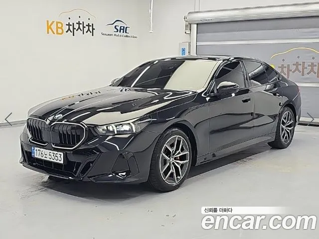 BMW 5 Series G60 — Фото автомобиля 3