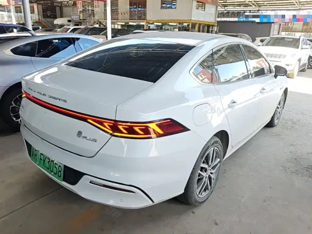 BYD Qin PLUS — Фото автомобиля 6