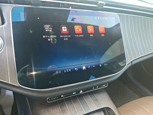 Mercedes-Benz E-Class — Фото автомобиля 17