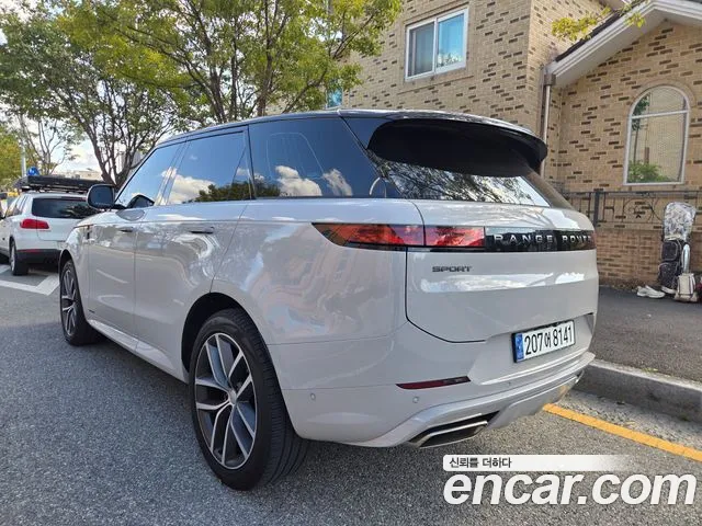 Land Rover Range Rover Sport — Фото автомобиля 5