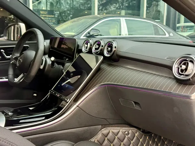 Mercedes-Benz C-Class — Фото автомобиля 26