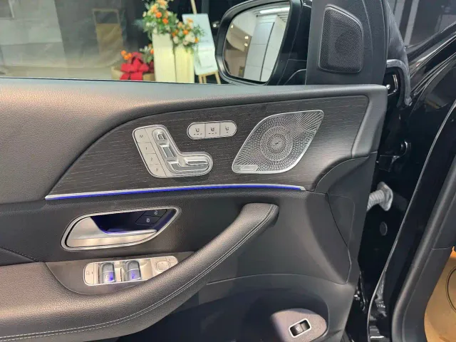 Mercedes-Benz GLE-Class — Фото автомобиля 8