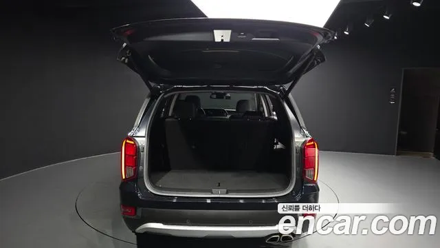 Hyundai Palisade Palisade Дизель 2.2 2WD — Фото автомобиля 13