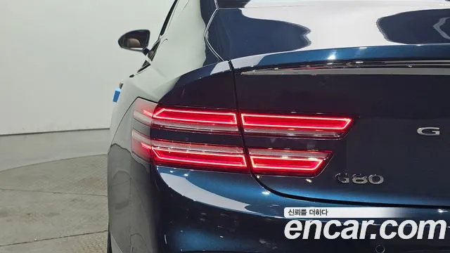 Genesis G80 Бензин 2.5 турбо AWD — Фото автомобиля 19