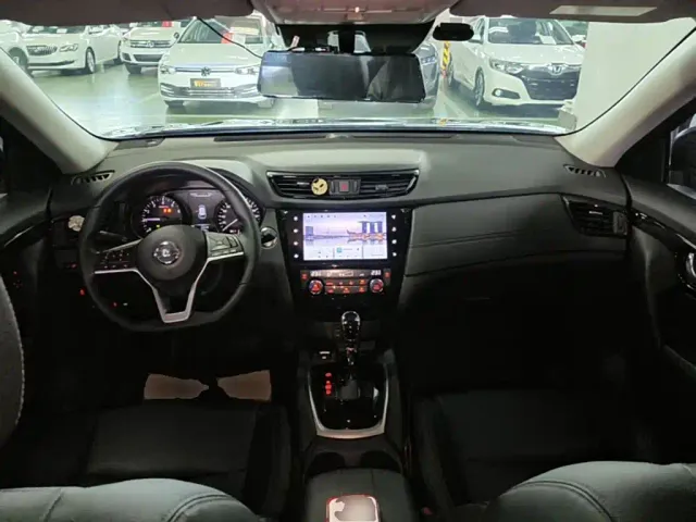 Nissan X-Trail — Фото автомобиля 9