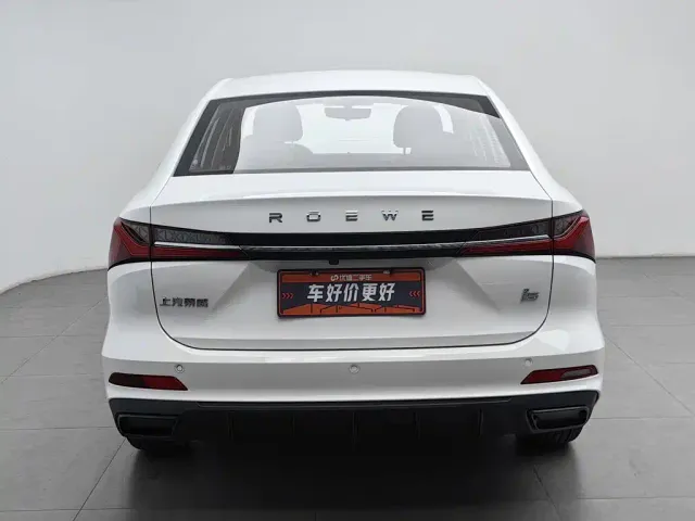 Roewe i5 — Фото автомобиля 4