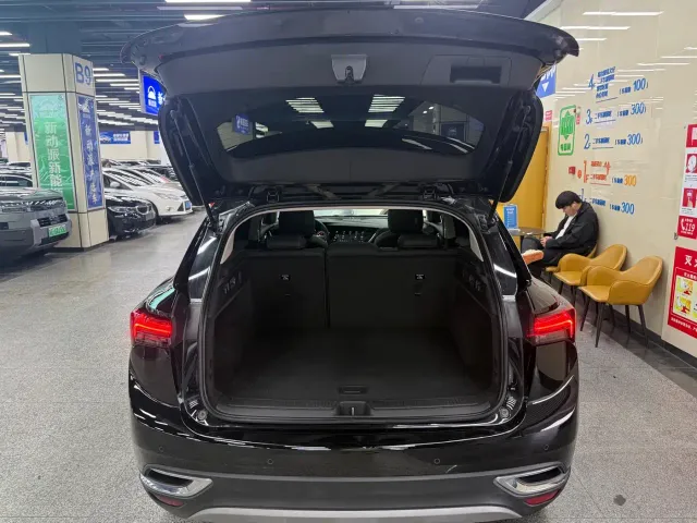 Buick Envision S — Фото автомобиля 11