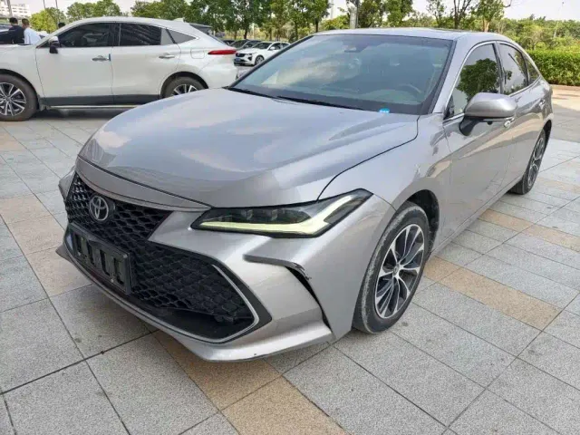 Фотография автомобиля — Toyota Avalon