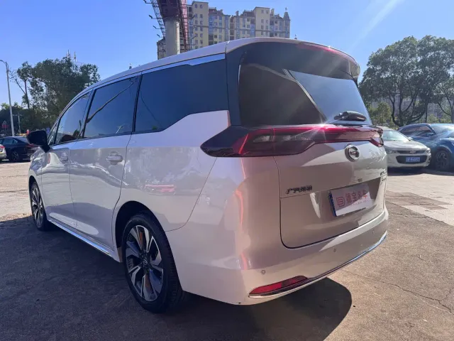 GAC Trumpchi M6 — Фото автомобиля 14
