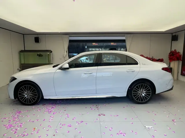 Mercedes-Benz C-Class — Фото автомобиля 6