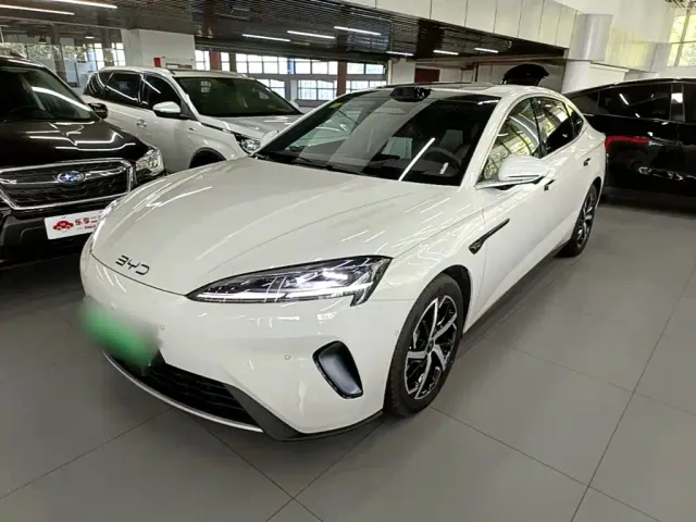 Фотография автомобиля — BYD Seal 07 DM-i