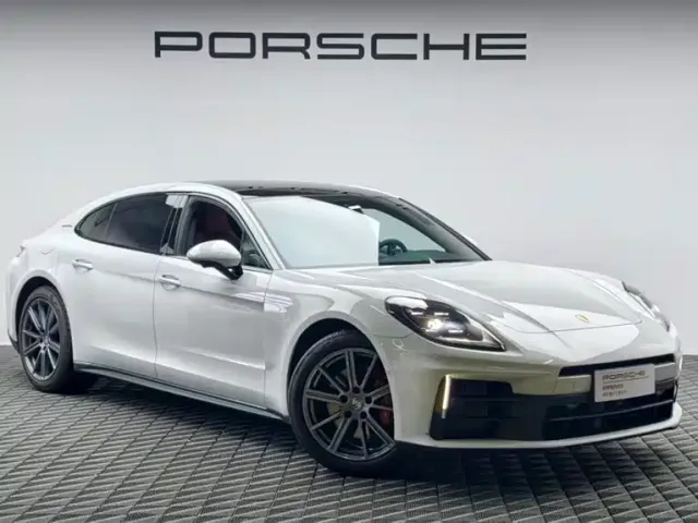 Porsche Panamera — Фото автомобиля 3